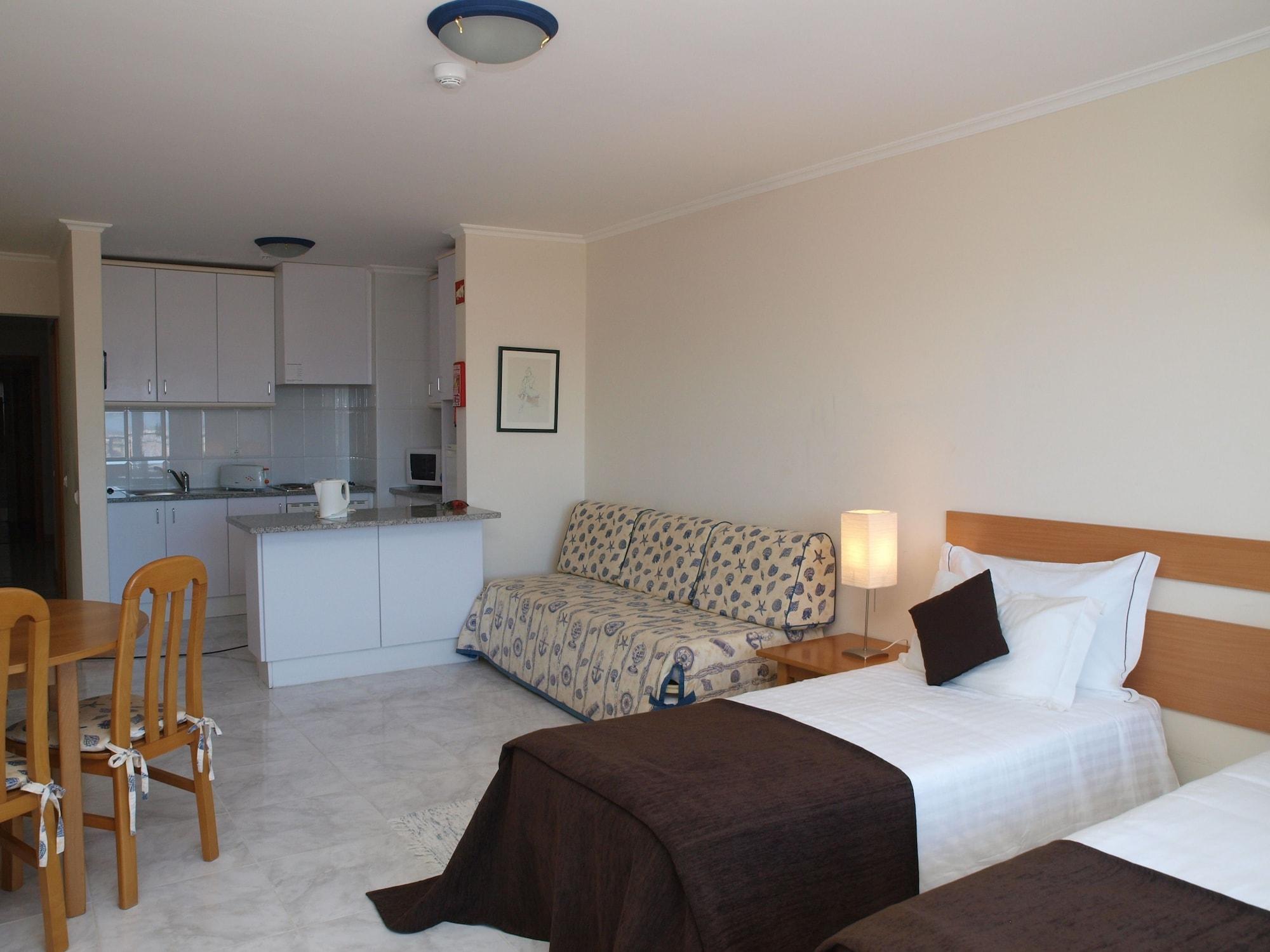Apartamentos Jardins Da Rocha Портіман Екстер'єр фото