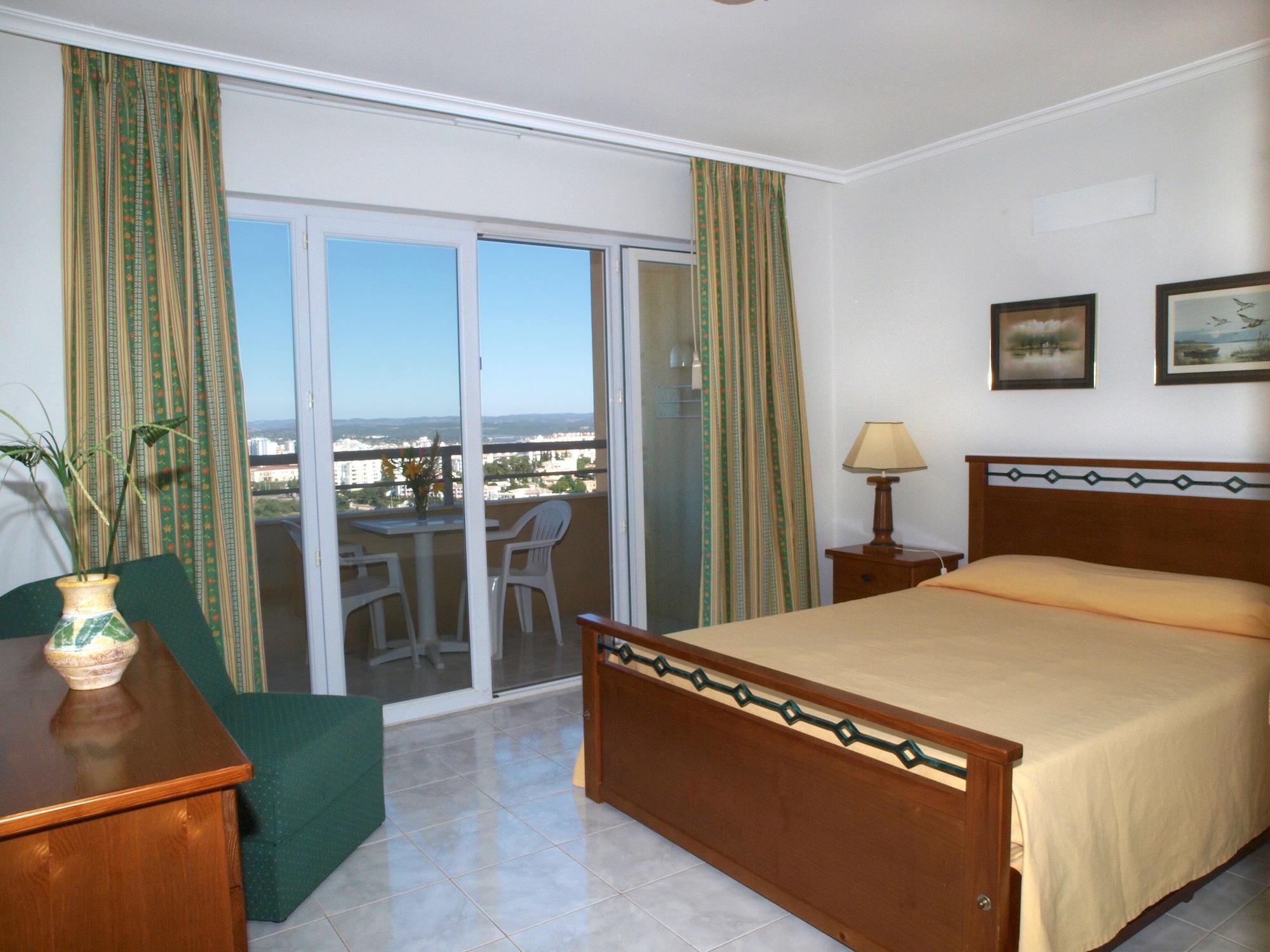 Apartamentos Jardins Da Rocha Портіман Екстер'єр фото