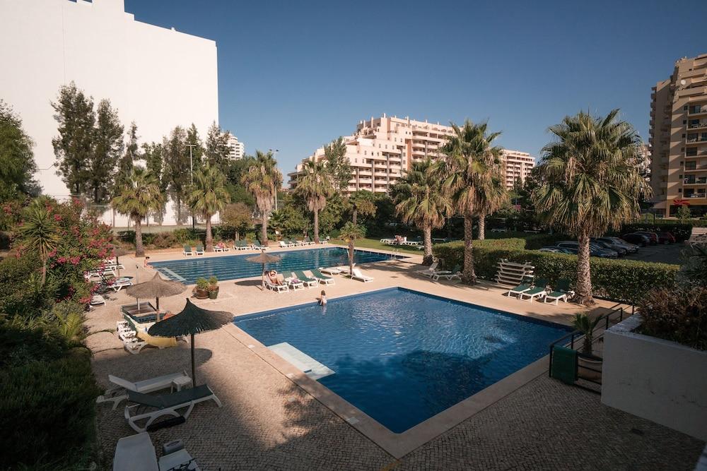 Apartamentos Jardins Da Rocha Портіман Екстер'єр фото