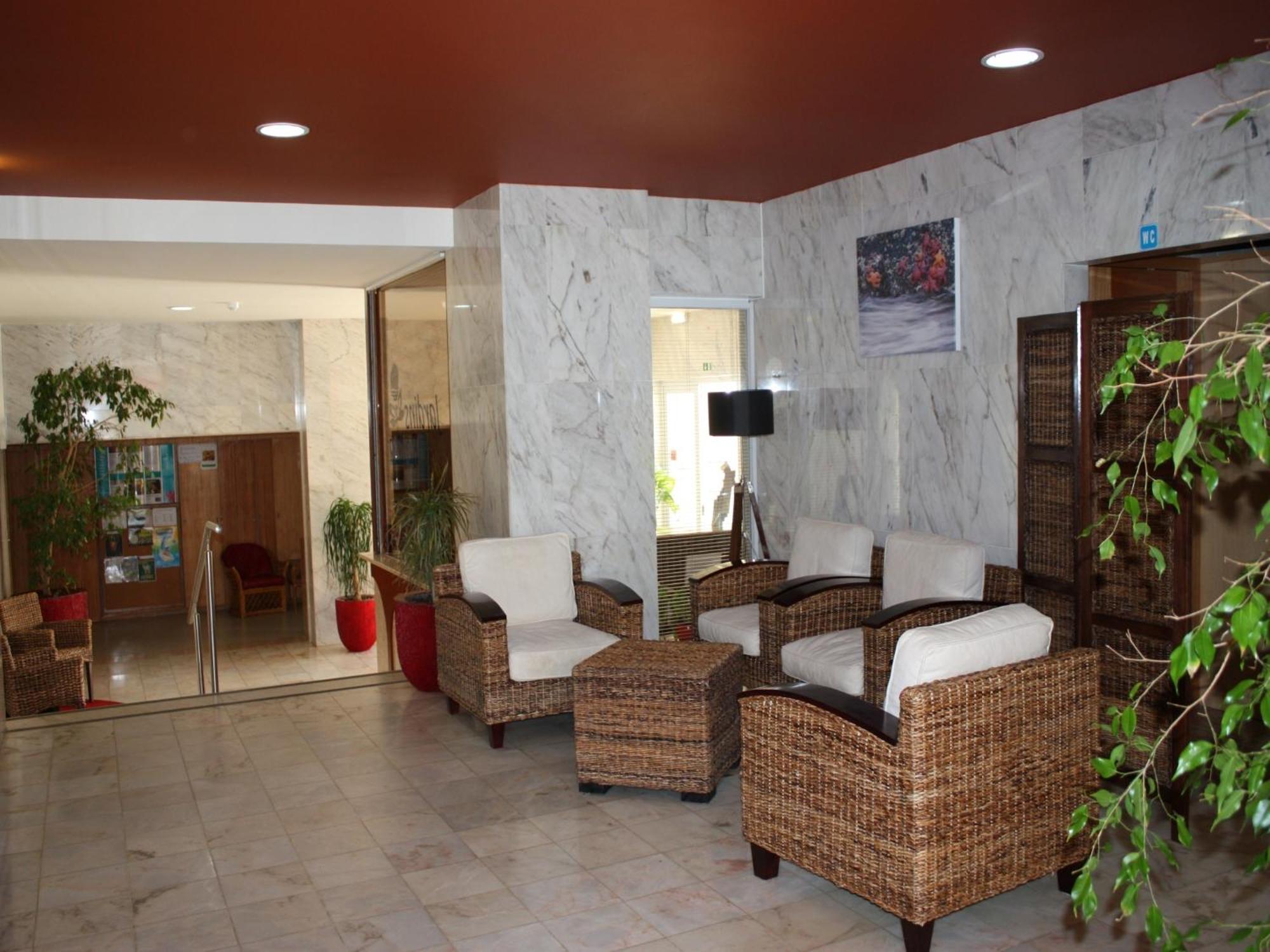 Apartamentos Jardins Da Rocha Портіман Екстер'єр фото