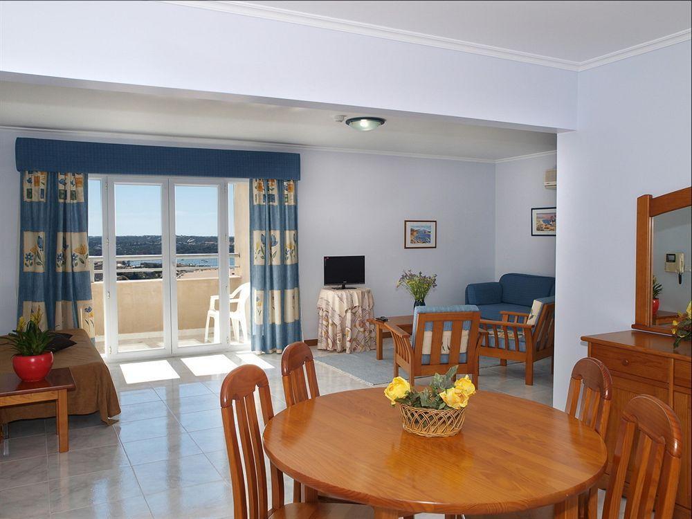 Apartamentos Jardins Da Rocha Портіман Екстер'єр фото