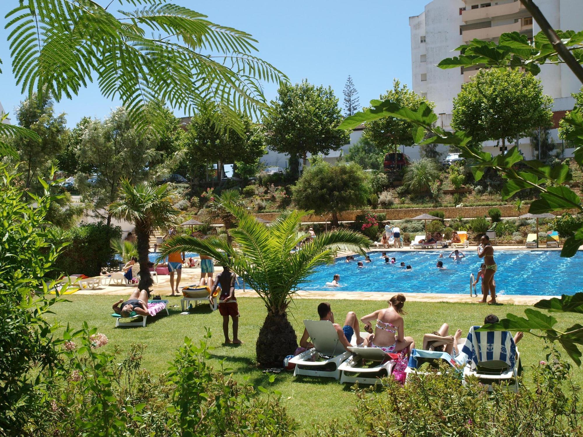 Apartamentos Jardins Da Rocha Портіман Екстер'єр фото