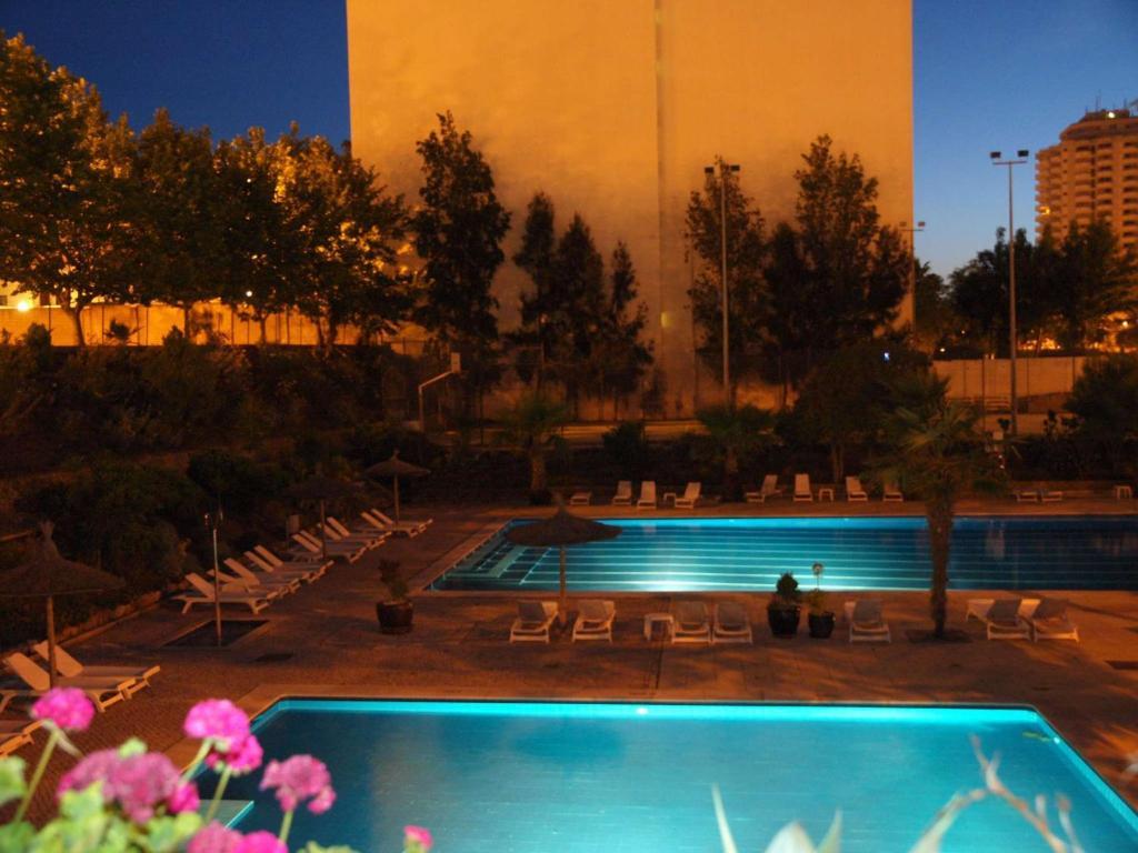 Apartamentos Jardins Da Rocha Портіман Екстер'єр фото